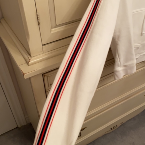 Perfect cropped hoodie - Picture 2 of 3